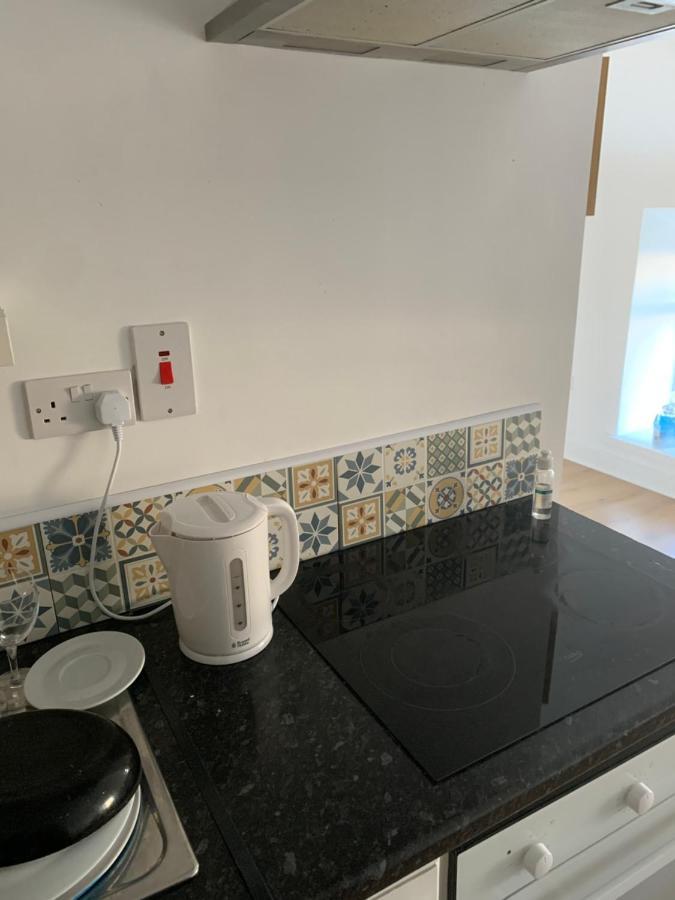 Room 2 Camp Street B&B & Self Catering Оугтерард Екстериор снимка
