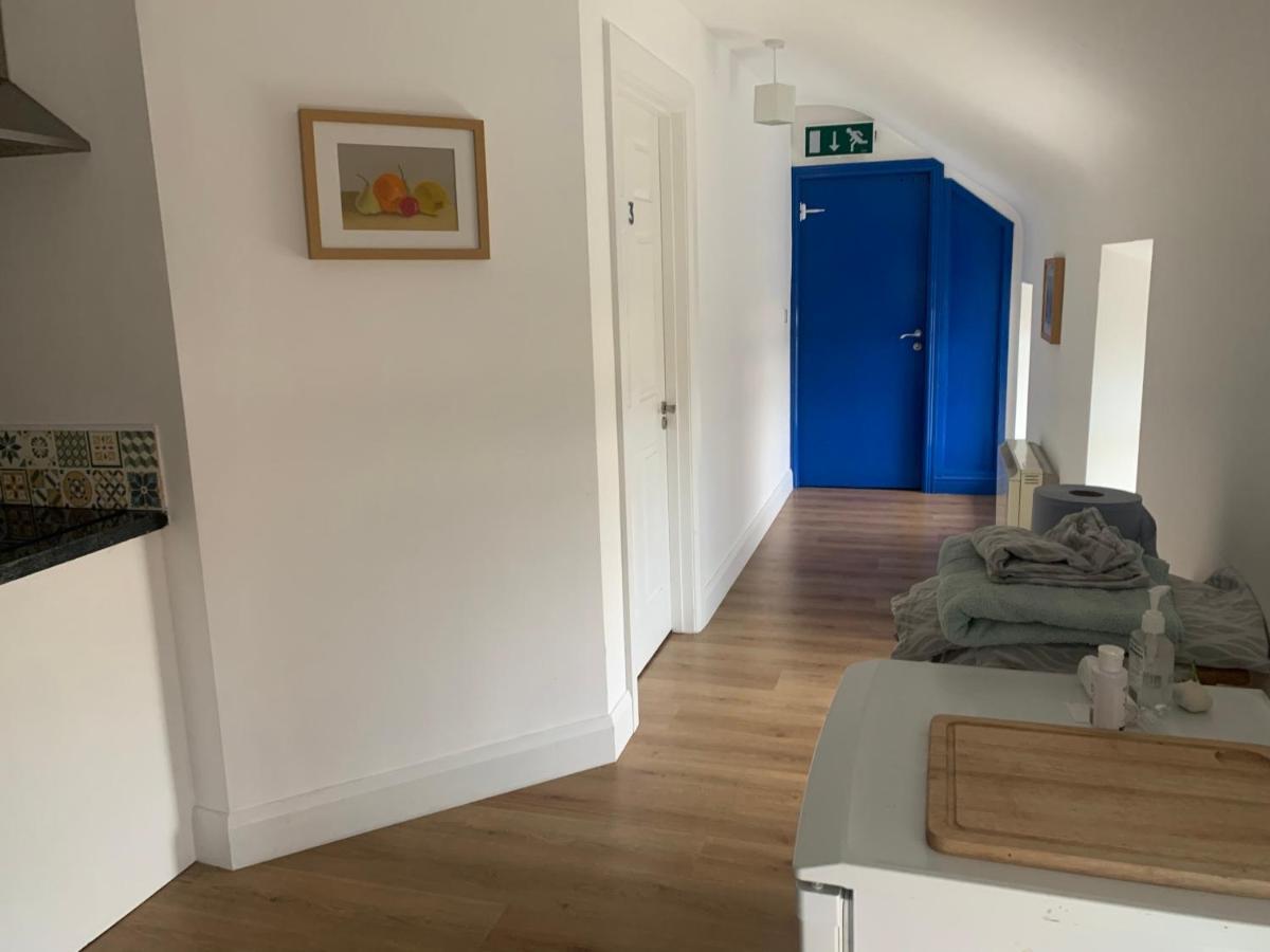 Room 2 Camp Street B&B & Self Catering Оугтерард Екстериор снимка